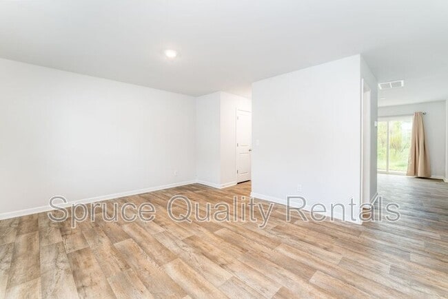 Building Photo - 1243 Aurora Glen Dr