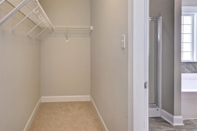 Building Photo - 3299 Leighton Blvd