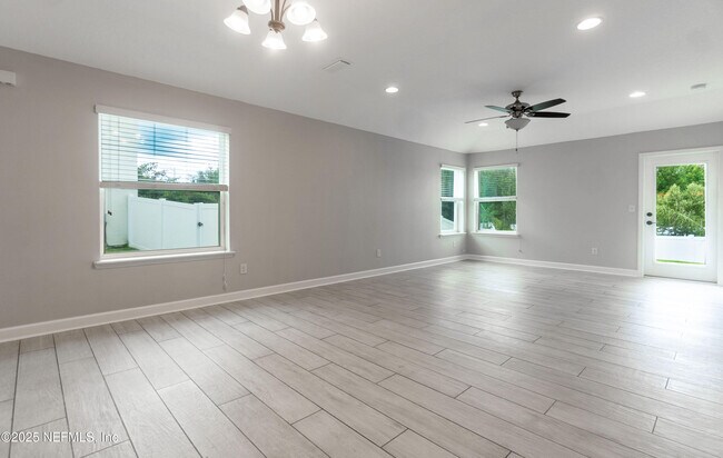 Building Photo - 15078 Rain Lily St