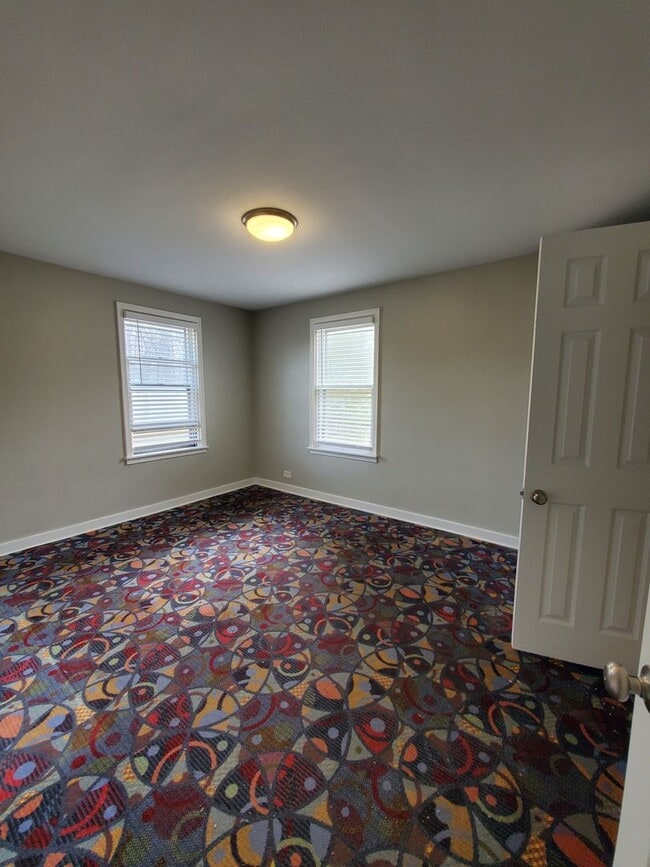 Building Photo - Single Family 3 Bedroom Home For Rent in Emmaus