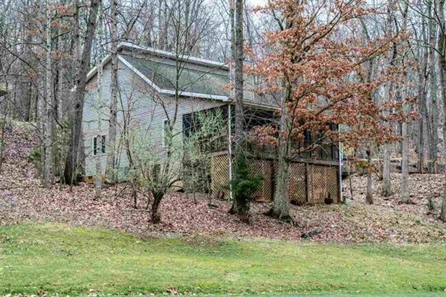 Building Photo - Spacious home in Massentten