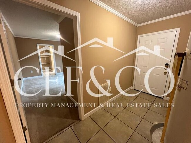 Building Photo - Beautiful 4 bedroom brick ranch now available!