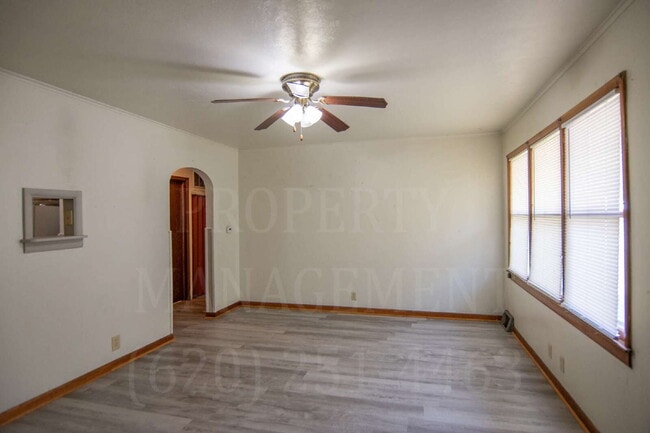 Building Photo - 2-Bedroom Duplex