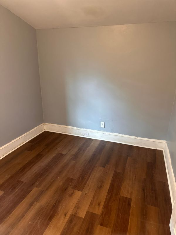 Building Photo - 215 Church St