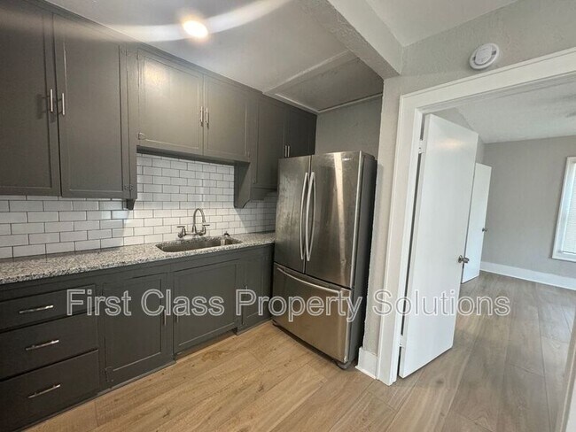 Building Photo - 2141 NW 29th St