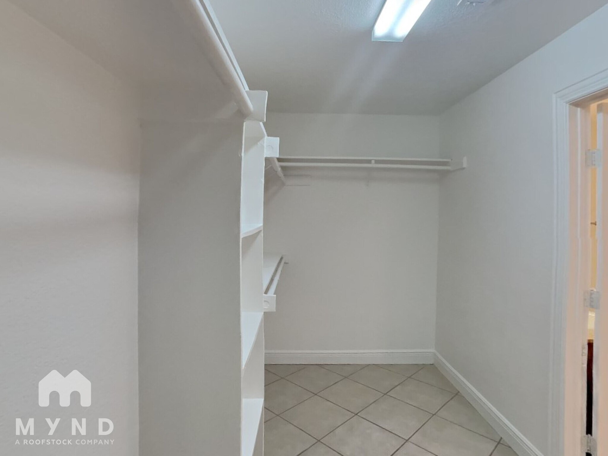 Building Photo - 2113 Tippy Terrace