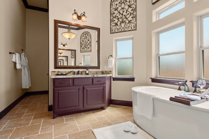 Building Photo - 106 La Vie Dr