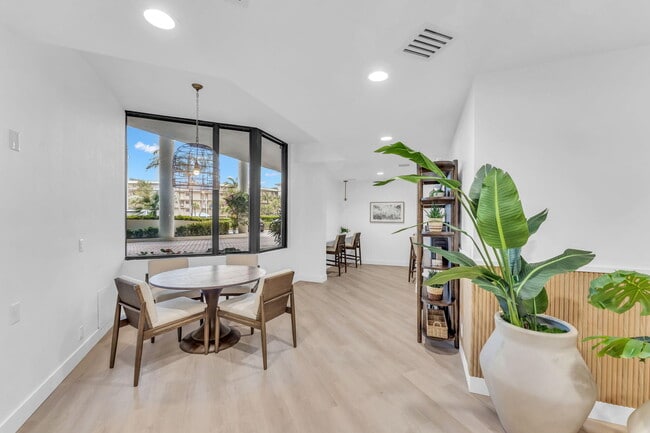 Building Photo - 3610 S Ocean Blvd