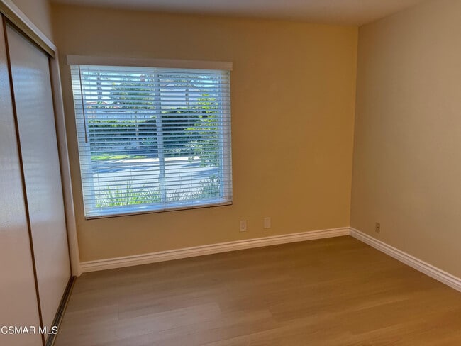 Building Photo - 846 Lindawood St