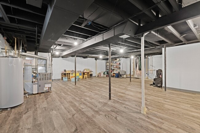 Building Photo - 4899 Wye Oak Rd