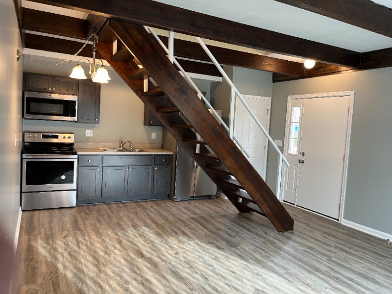 Building Photo - 164 Logan Rd