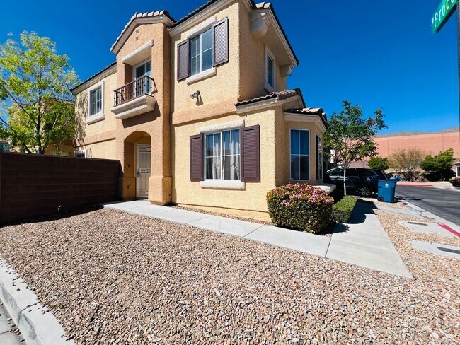 Building Photo - Charming 3-Bedroom Home in a Vibrant Commu...