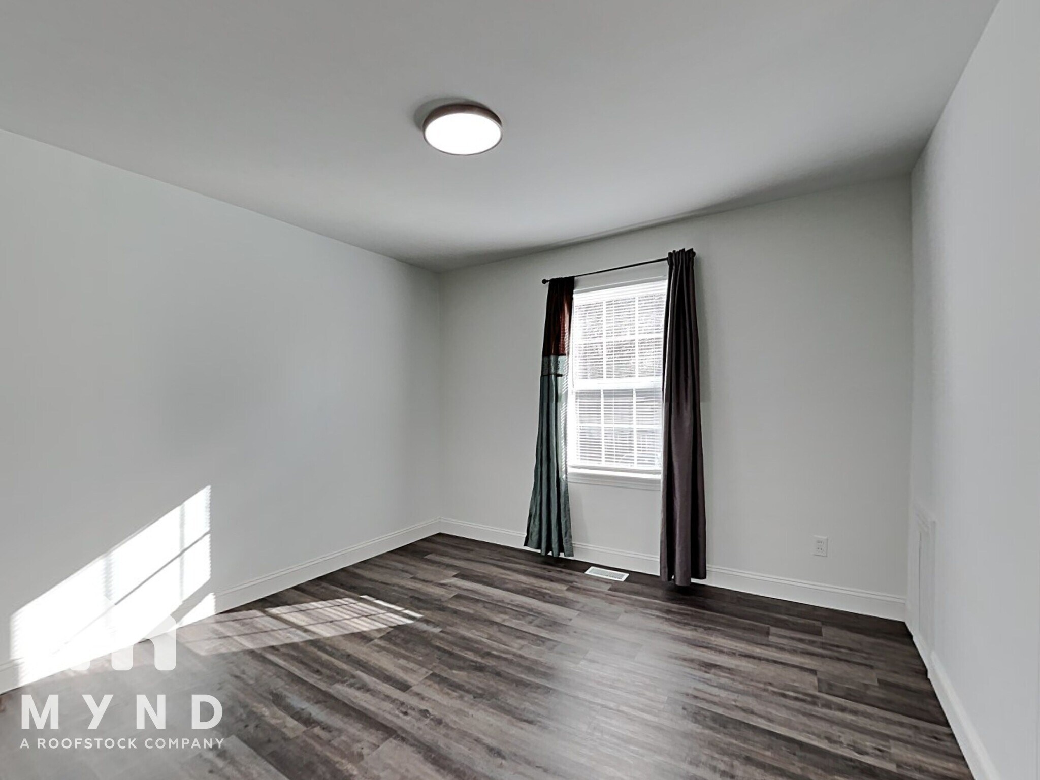 Building Photo - 713 Quarry St