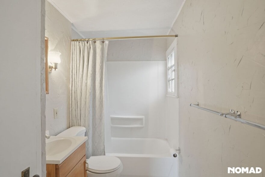 Building Photo - 1046 Marshall Ave