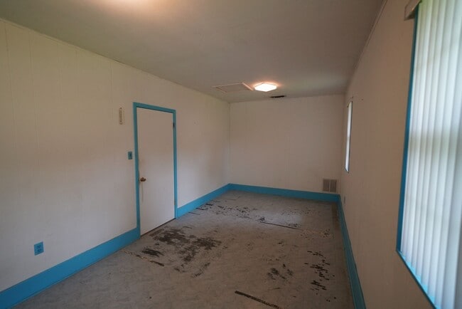 Building Photo - Updated home in established Schertz Neighb...