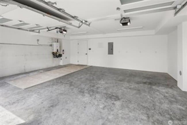 Building Photo - 7528 215th St SW