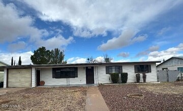 Building Photo - 35 E James Dr