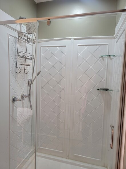 Building Photo - 816 Prince St