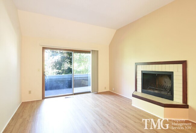 Building Photo - 4075 Jefferson Pkwy