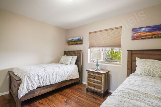 Building Photo - FURNISHED AVAILABLE APRIL 20th, 2026 - SEPTEMBER 30th, 2026