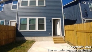 Building Photo - 6926 Crestway Rd