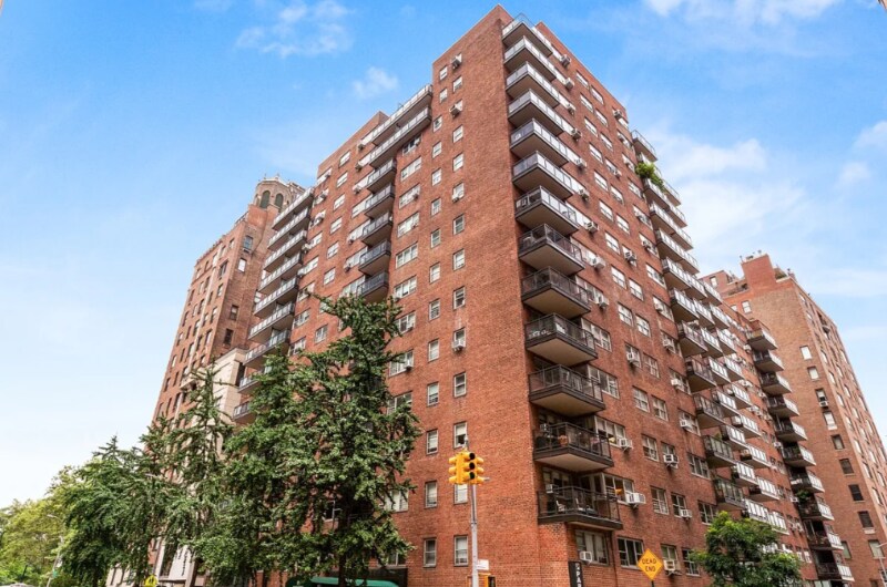 Building Photo - 85 East End Ave