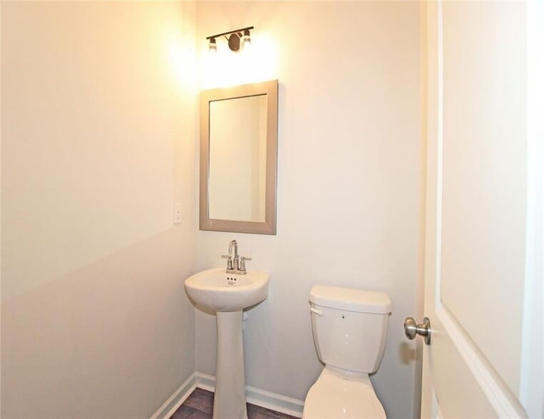 Building Photo - 1675 Coasta Way