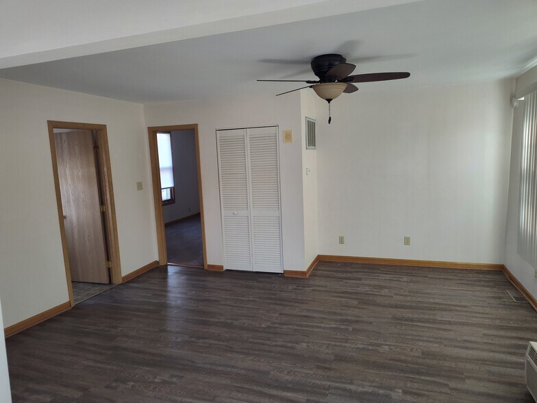 Living room - 26 N Center St