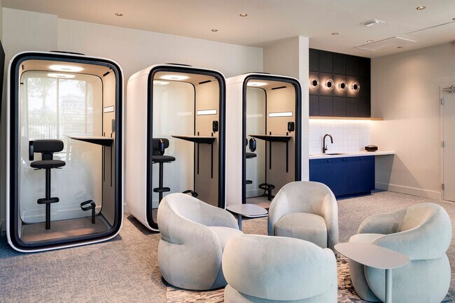 Building Photo - 7144 Byron Ave