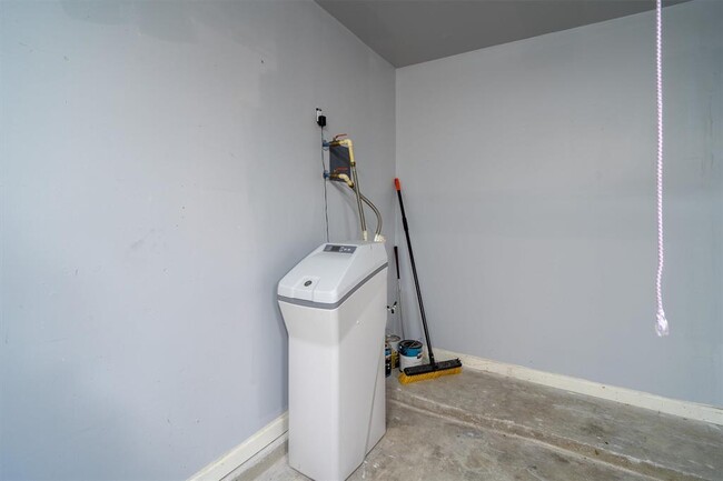 Building Photo - 217 Glen Haven Dr