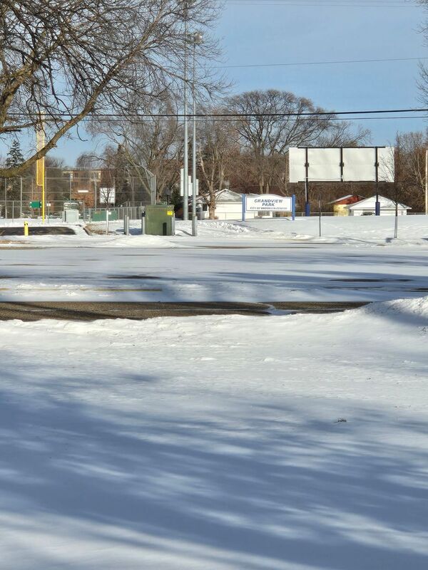 Building Photo - 5800 N Girard Ave