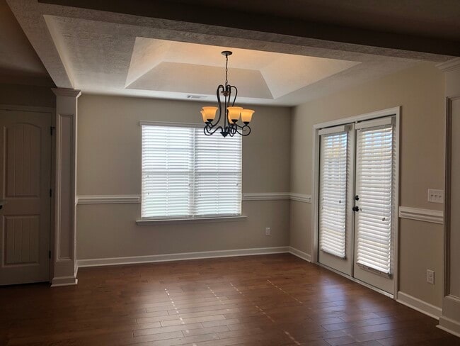Building Photo - 3068 Ashley Lp