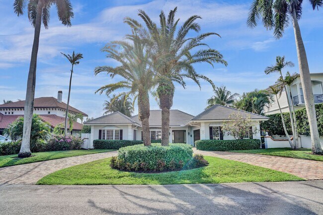 Building Photo - 7 Saranac Rd