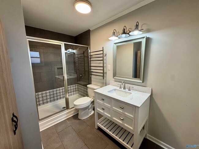 Building Photo - 804 Hereford Dr