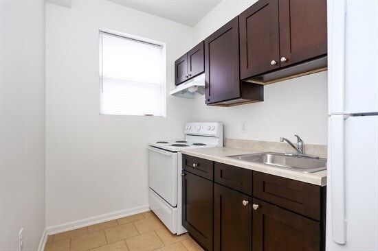 Interior Photo - 3405 Fairview Ave