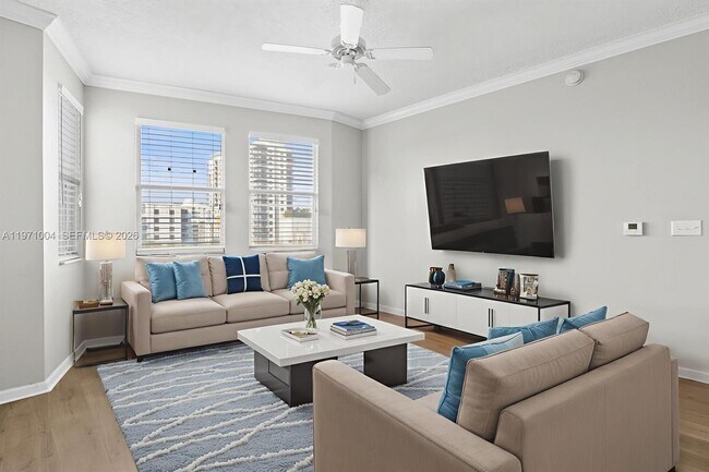 Building Photo - 533 NE 3rd Ave