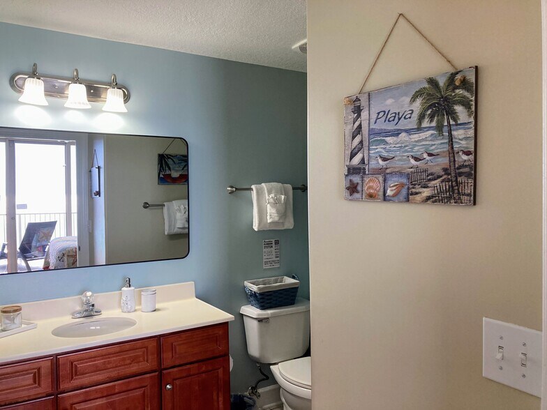 Building Photo - 10625 Front Beach Rd