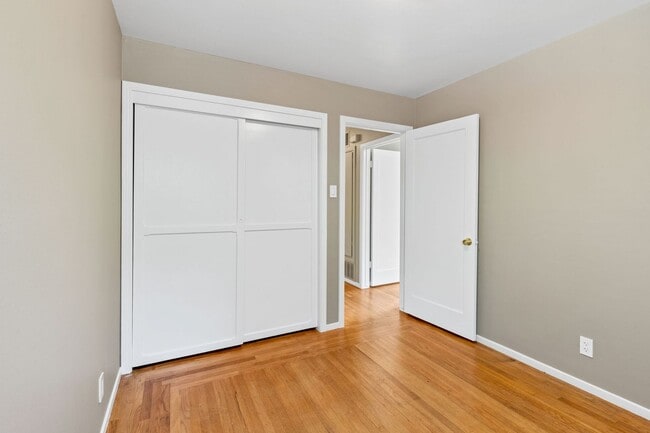 Building Photo - Charming Single-Level 3 Bedroom, 2 Bath Home