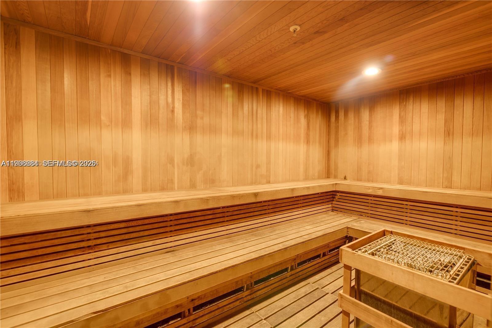 Building Photo - 3001 S Ocean Dr