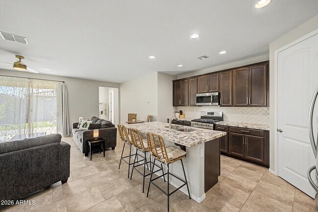 Building Photo - 12506 N 174th Dr