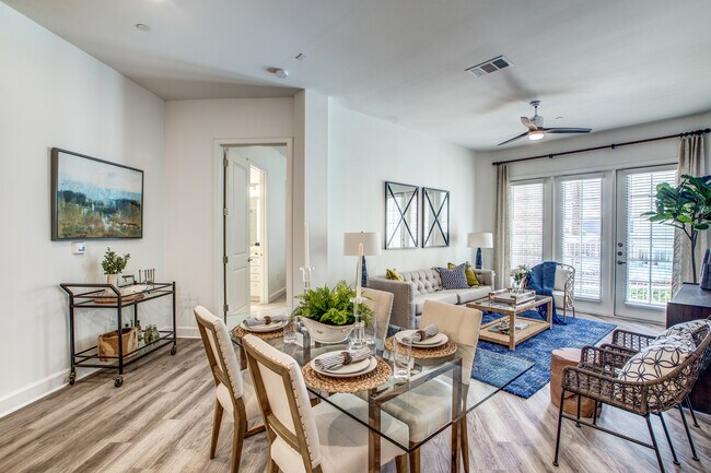 Building Photo - Quiet Luxury Near Lake Houston - 1 Month F...