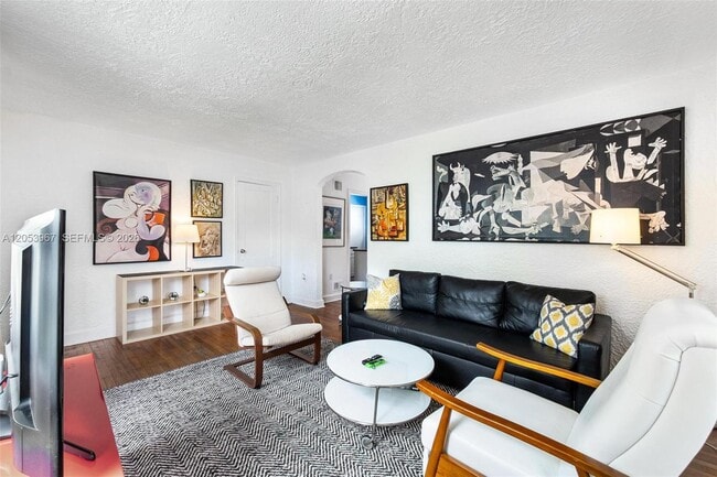 Building Photo - 39 Sidonia Ave