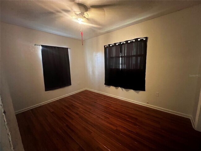 Building Photo - 5520 Riordan Way