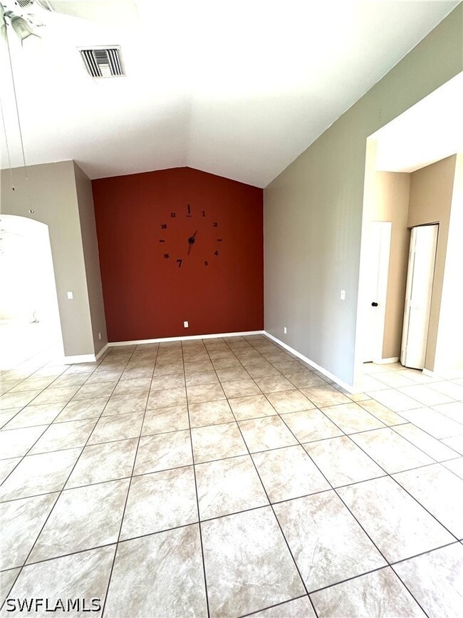 Building Photo - 286 Justene Cir