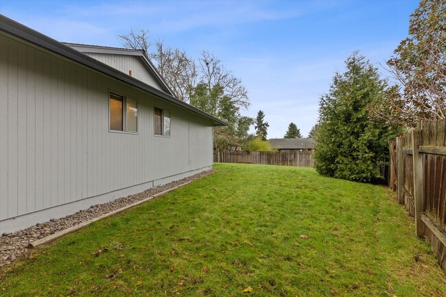 Building Photo - Charming 3-Bedroom Home on Quiet Cul-de-Sac