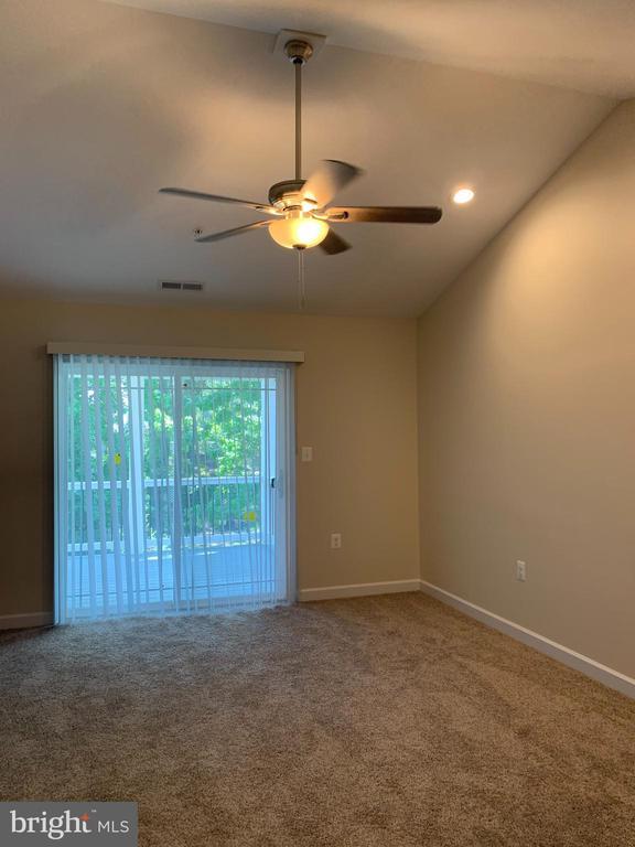 Building Photo - 8927 Erie Ave