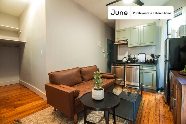 Building Photo - Room in Shared 3 bed/1 bath home in East Village