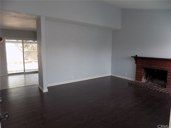 Building Photo - 14236 La Paz Dr