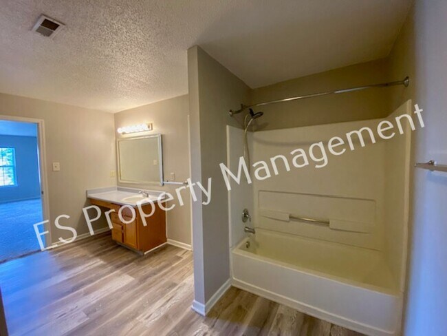 Building Photo - COMING SOON!! Gorgeous 3 Bedroom 2.5 Bath Home in Avon is Near Everything