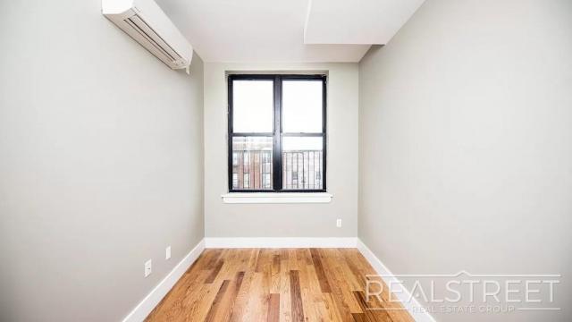 Building Photo - 3 bedroom in BROOKLYN NY 11213